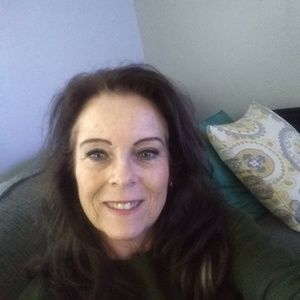 Meet your Posher, Deborah